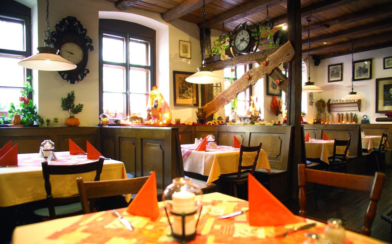 Zum Fehmelbauer Hotel Karlstadt Bagian luar foto