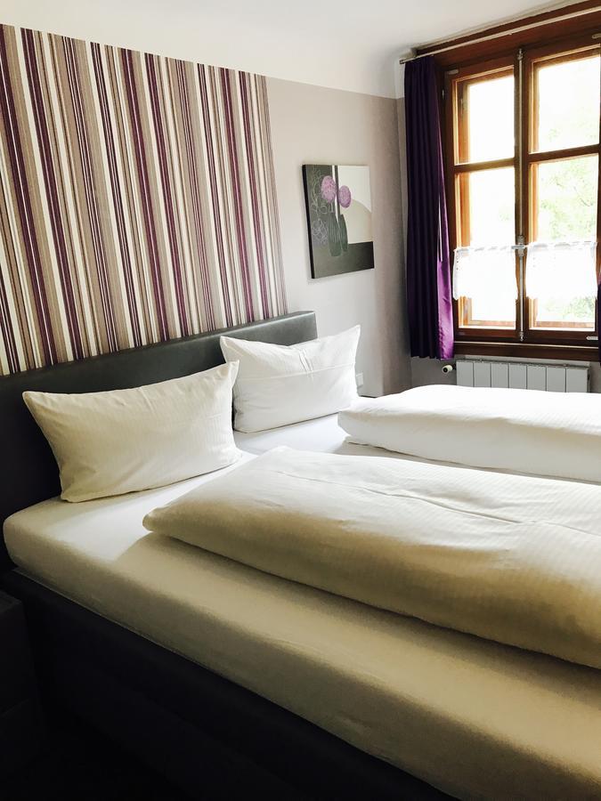 Zum Fehmelbauer Hotel Karlstadt Bagian luar foto