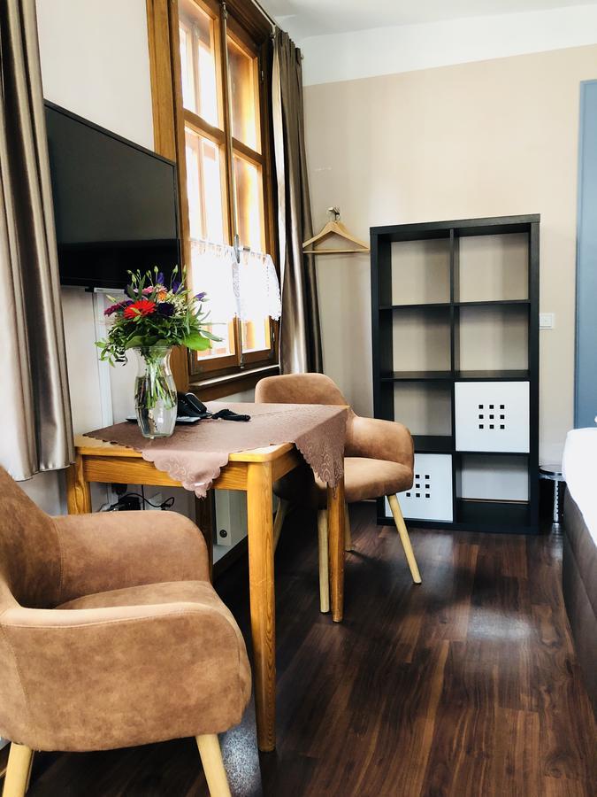 Zum Fehmelbauer Hotel Karlstadt Bagian luar foto